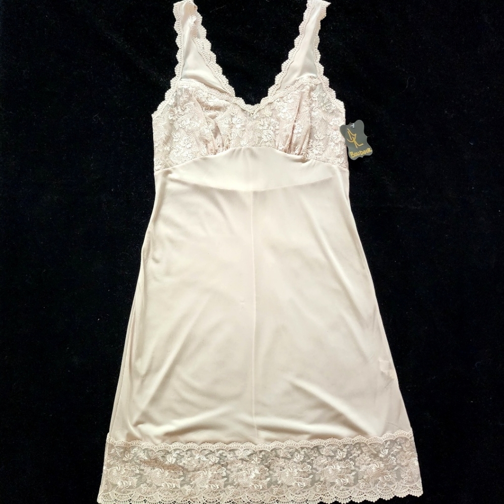MONICA MADE IN JAPAN VINTAGE SLIP